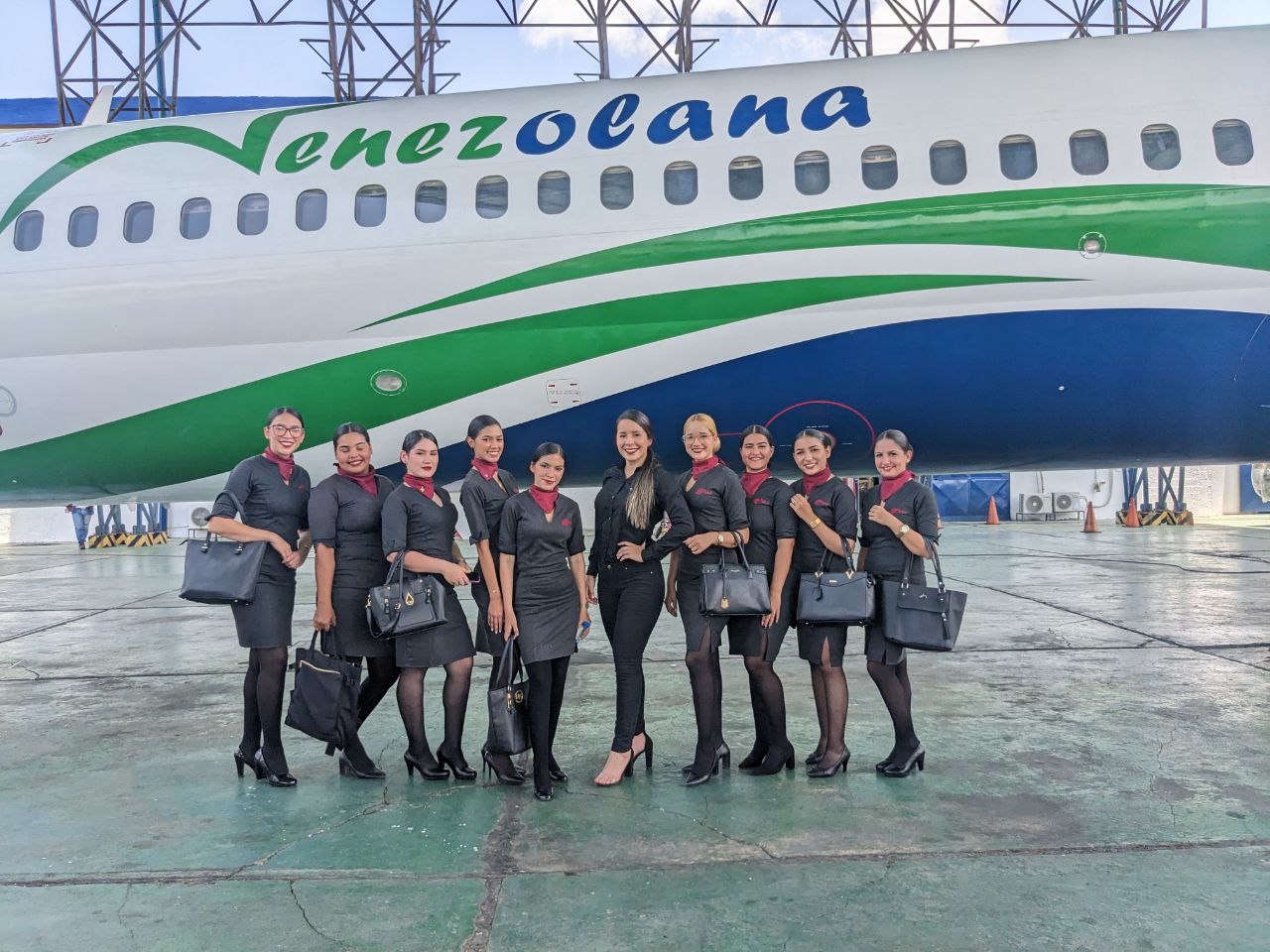 Alumnos tripulantes de cabina Sede: Maracaibo